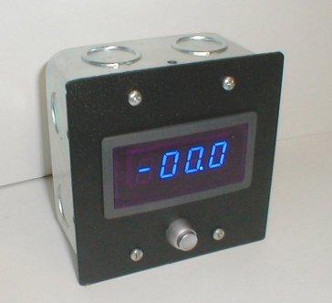 Foto 100 Volt DC medidor de panel digital en caja metálica