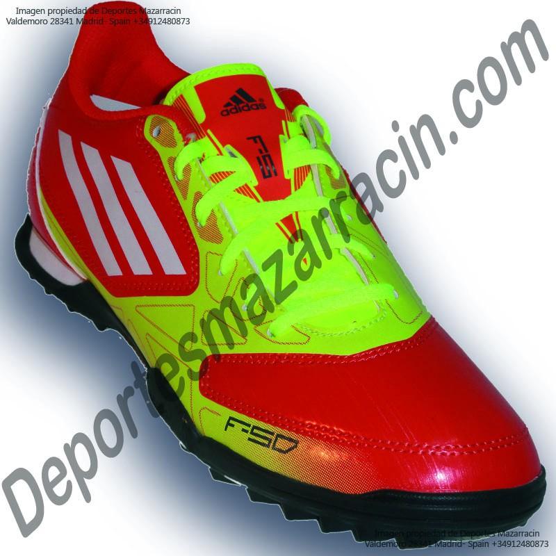 Foto Adidas f5 leo messi roja zapatilla futbol calle enero 2012 se puede
