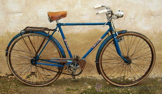 Foto bicicleta orbea , frenos de varillas antigua, llanta 700 , azul ,