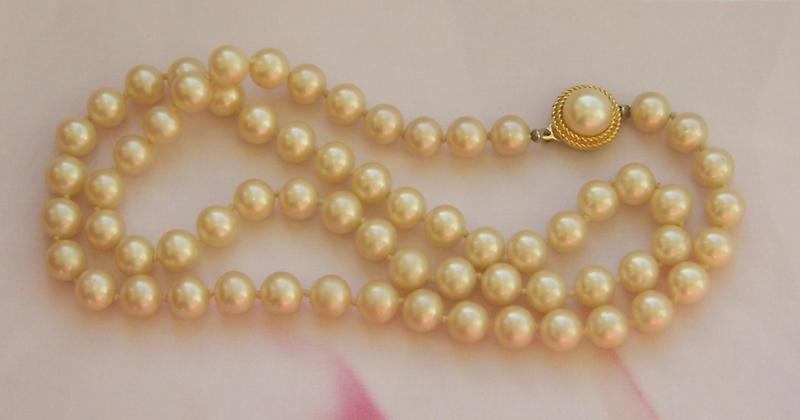 Foto Collar de perlas vintage Crown Trifari (aos 60)