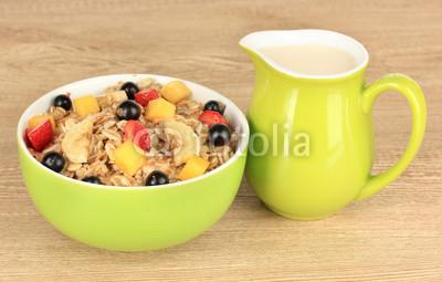 Foto Cuadro con foto profesional: Oatmeal with fruits on table close-up, del autor Africa Studio en Metacrilato de 60 x 120 cm