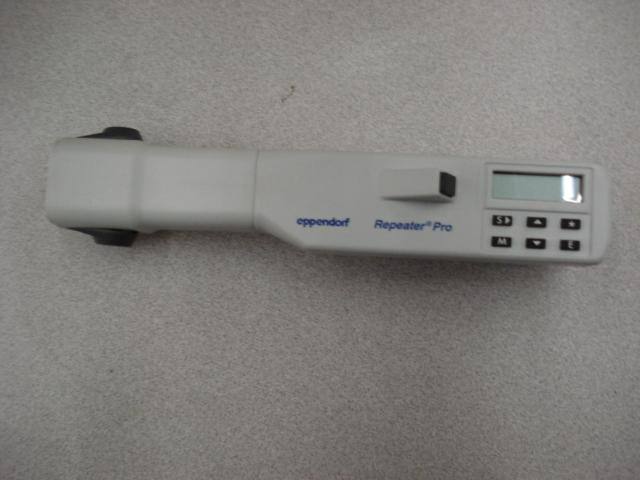 Foto Eppendorf - repeater pro - Dispenses Up To 100 Times Per Tip. Micro...