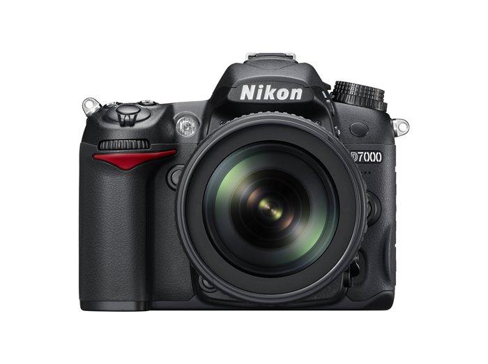 Foto Nikon D7000 Kit AF-S DX 18-105 VR