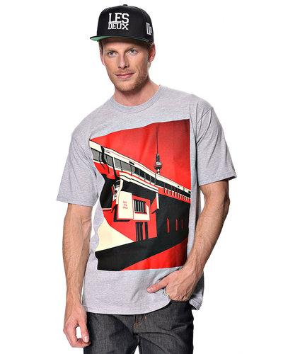 Foto Obey 'Berlin Tower' camiseta