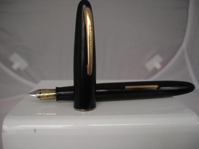 Foto Sheaffer Admiral 500. Negra Y Oro. 1945. Palanca. Plumín 14k Feather Touch