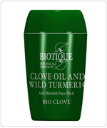 Foto Biotique Clove Oil & Wild Turmeric