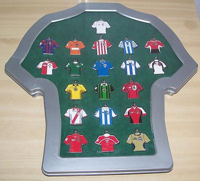 Foto Coleccion Entera 20 Llaveros Camisetas Marca Equipos Futbol Temporada 2002/03 foto 34411