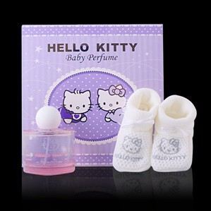 Foto Hello kitty · hello kitty bebe lote 2 pz · atomizador sin alcohol 100 ml + patucos foto 217068
