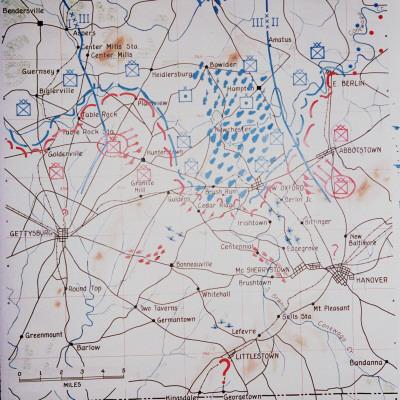 Foto Lámina fotográfica de primera calidad Map of Southern PA, Overlayed with Military Strategic Symbols to Illustrate Hypothetical Battle de Horace Bristol, 41x41 in. foto 967410