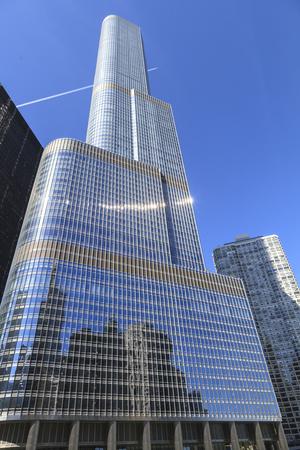 Foto Lámina fotográfica Trump Tower, Chicago's Second Tallest Building, Chicago, Illinois, United States of America de Amanda Hall, 61x41 in. foto 611906