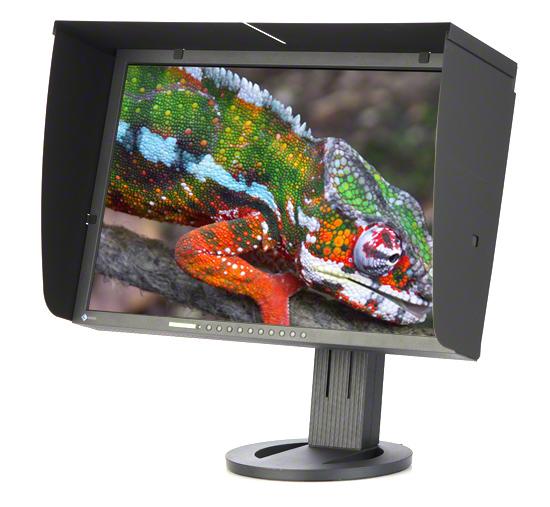 Foto Monitor Eizo FlexScan S2243W con visera de aluminio y i1Display Pro foto 592715