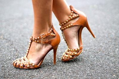 Foto Stunning Zara Brown Studded High Heel Sandal foto 779984